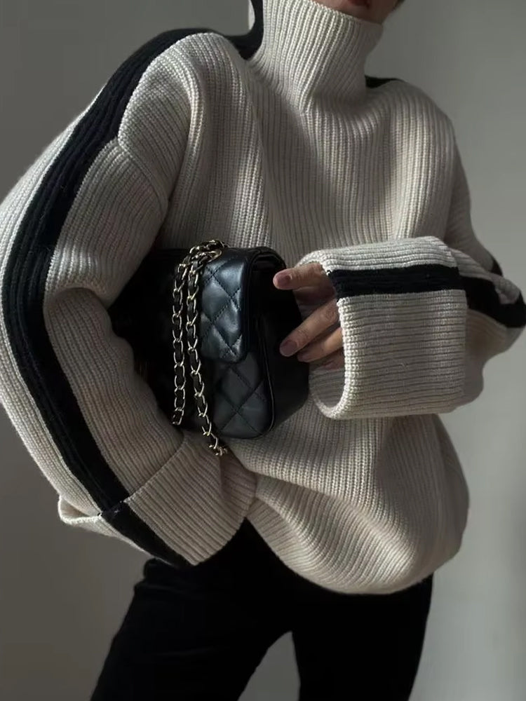 Contrast Loose Pullover Turtleneck Sweater