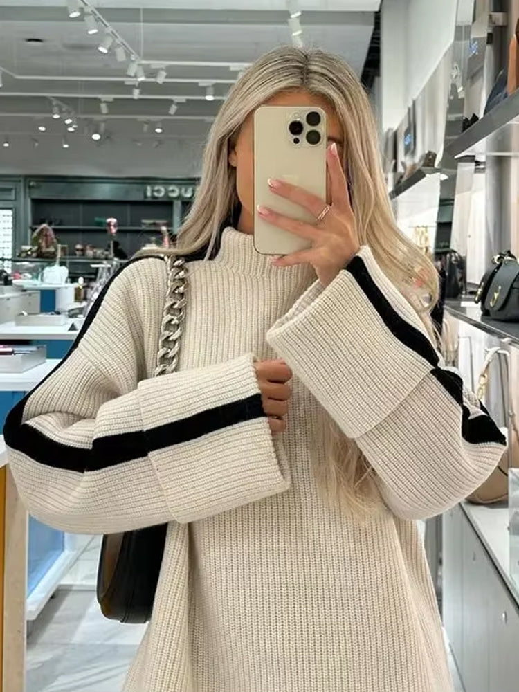 Contrast Loose Pullover Turtleneck Sweater