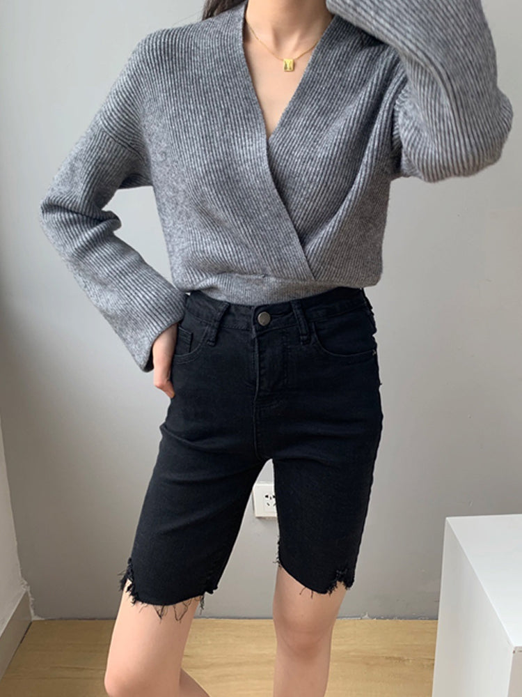 Ribbed V-Neck Slim Waist Sweater