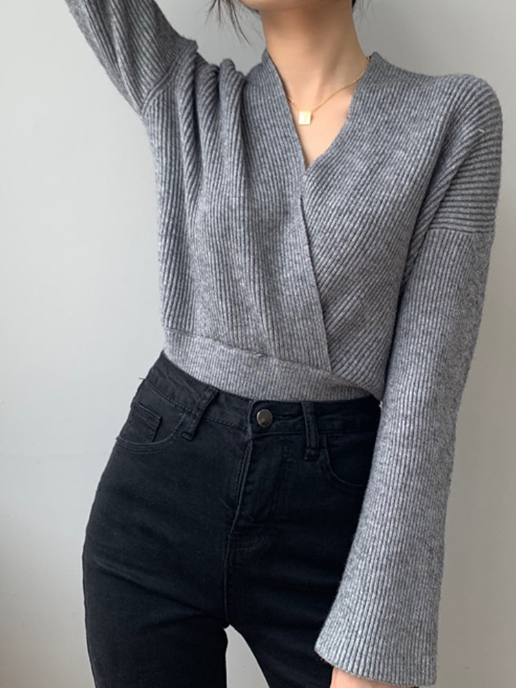 Ribbed V-Neck Slim Waist Sweater