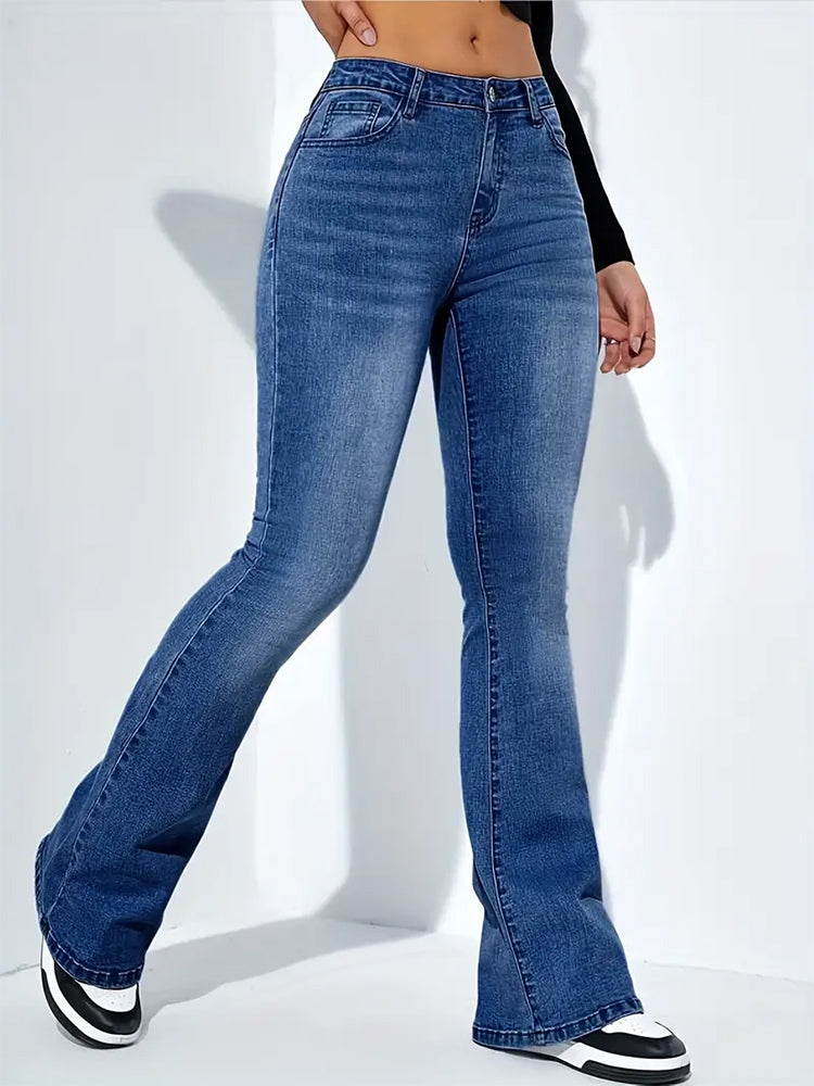 Classic Women's Medium Stretch Flared Jeans