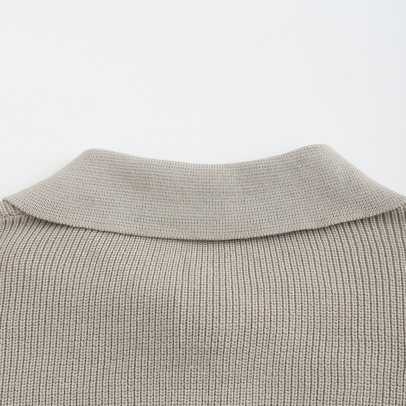 Cesaure Quarter-Zip Collar Sweater